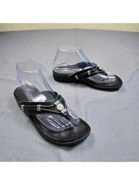 Minnetonka Size 7 Silverthorne Sandals Black Leather Flip Flop Southwest Boho